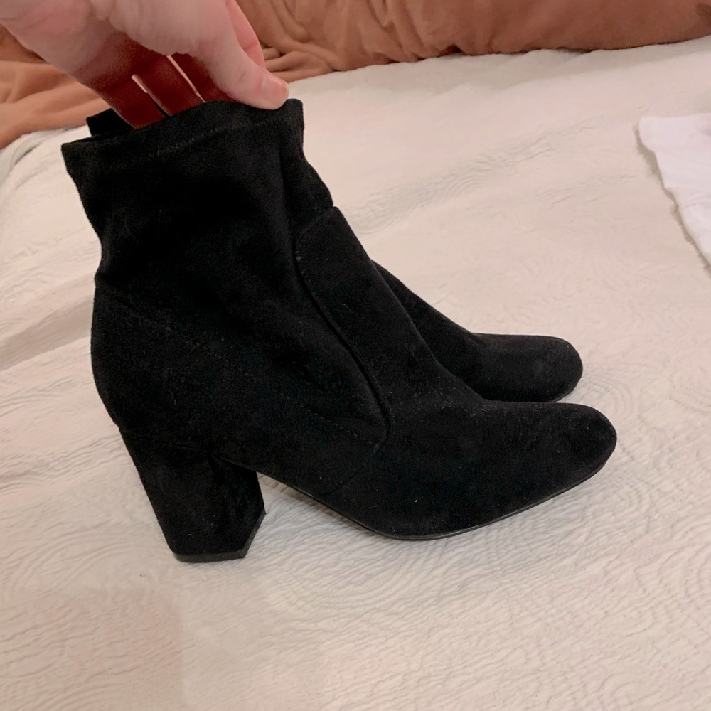 womens suede chunky black heeled bootie